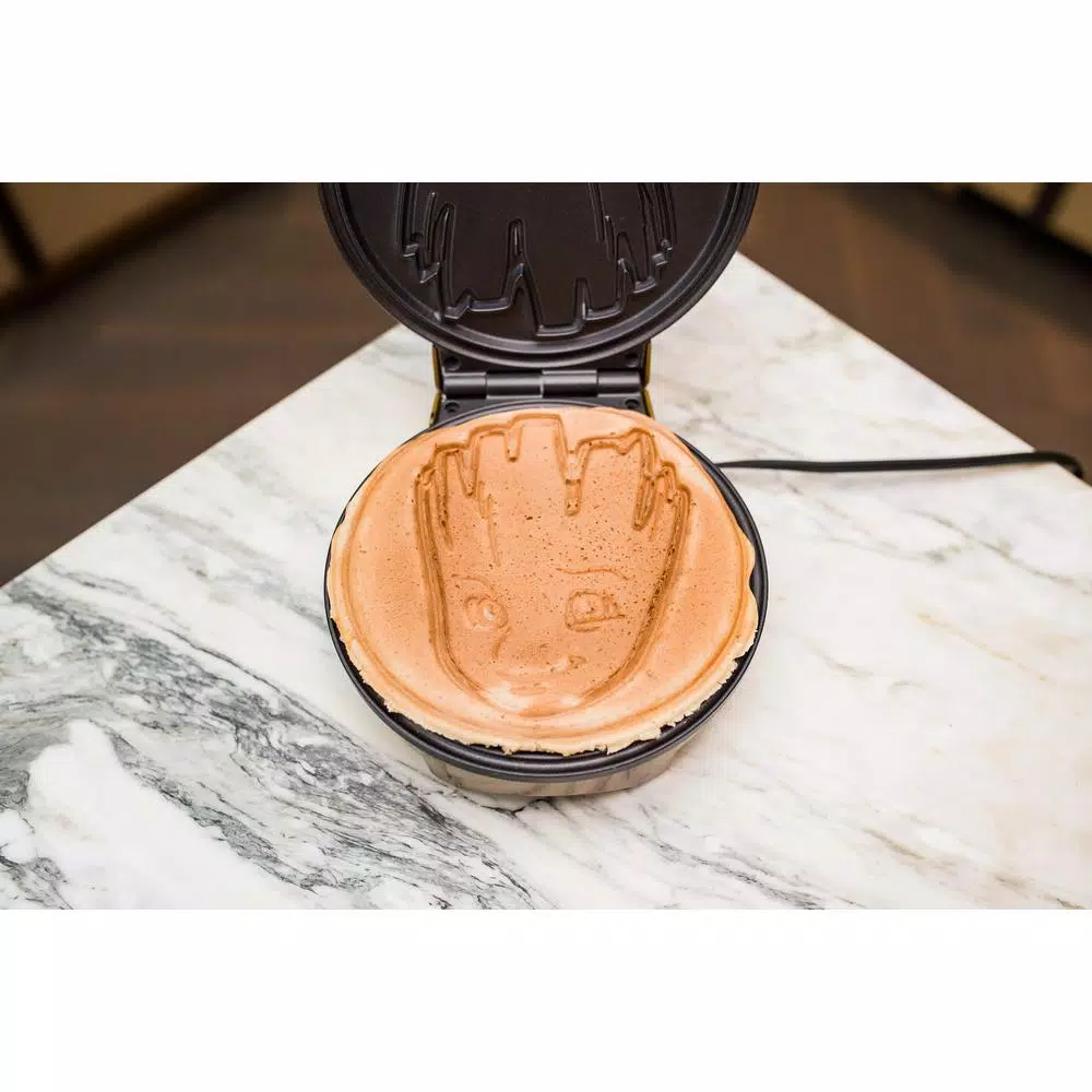 Electric Skillets & Indoor Grills Uncanny Brands Marvel Movie Groot Waffle Brown Maker - Image 3